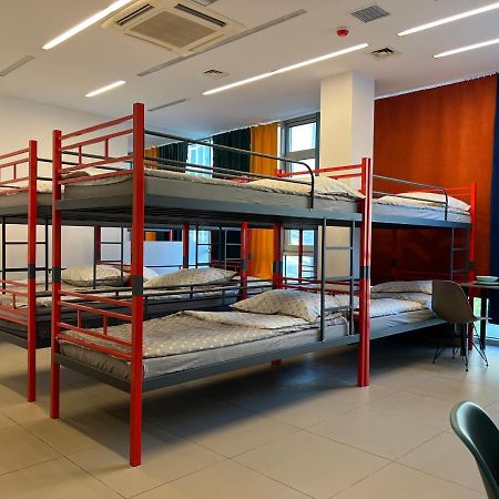 Hostel Fuchs Varsó Kültér fotó