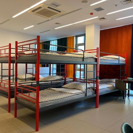 Hostel Fuchs Varsó Kültér fotó