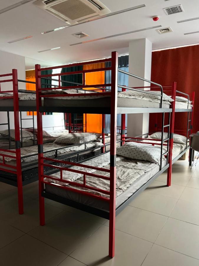Hostel Fuchs Varsó Kültér fotó